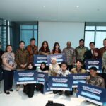 SingCham Opens Horizons: Scholarships and Internships for 13 Indo Students